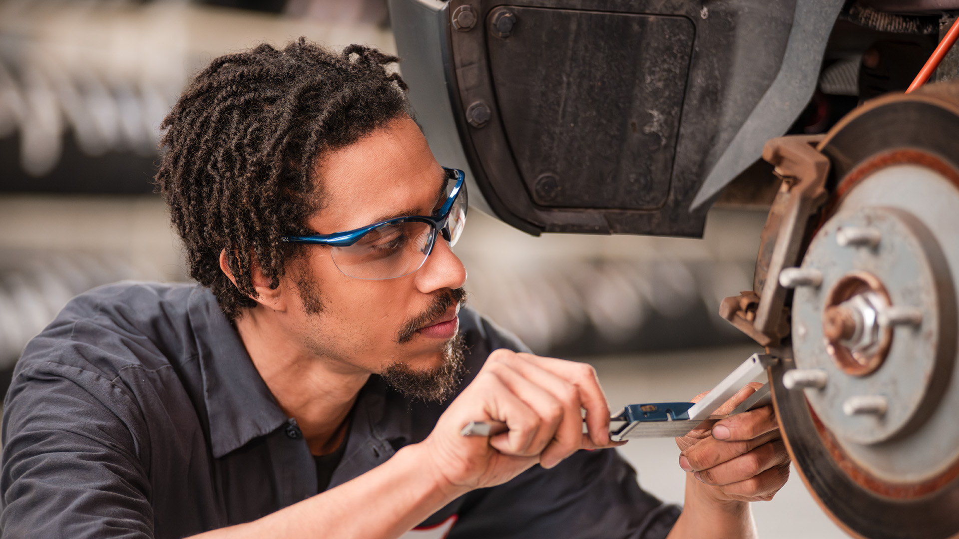 brake tech working